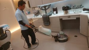 福岡市天神歯科医院定期清掃