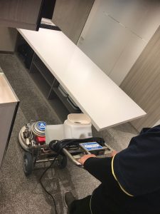 福岡市天神歯科医院清掃