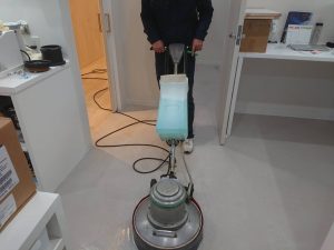 福岡市天神歯科医院清掃